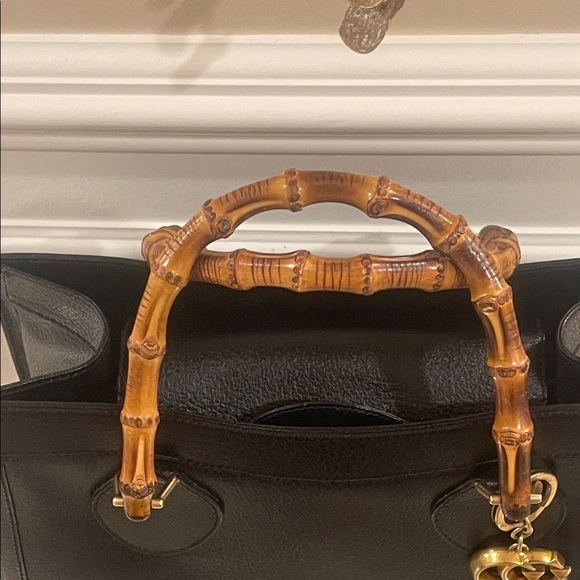 Gucci Diana Black Leather Bamboo Tote Bag - Picture 5 of 17